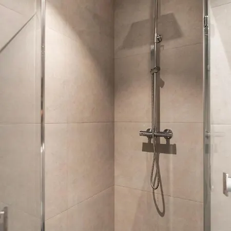 Exclusive Near Center Apartament *