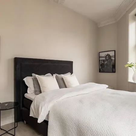 Exclusive Near Center Apartament